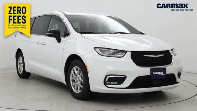 2025 Chrysler Pacifica Select for sale in Danvers, MA