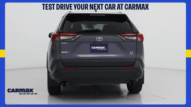 2020 Toyota RAV4 LE