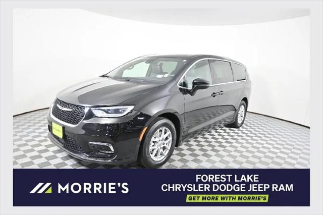 2025 Chrysler Pacifica Select for sale in Forest Lake, MN