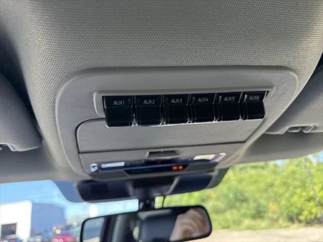 2027 Ford F-350 LARIAT