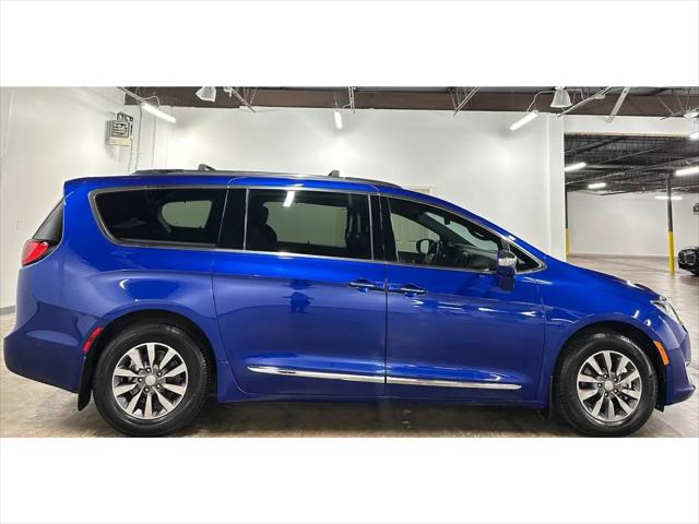 2020 Chrysler Pacifica Hybrid Limited