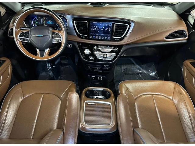2020 Chrysler Pacifica Hybrid Limited