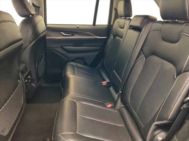 2023 Jeep Grand Cherokee Limited 4x2