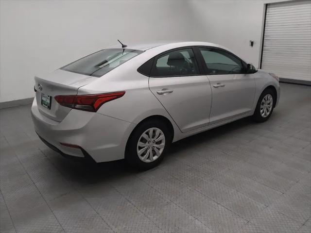 2021 Hyundai Complementos decorativos SE