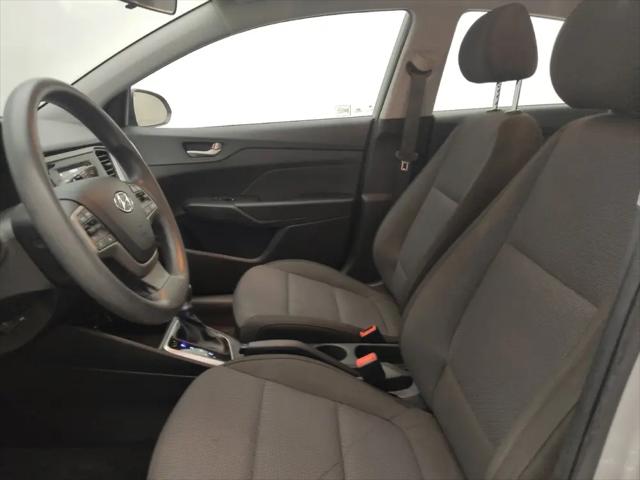2021 Hyundai Complementos decorativos SE