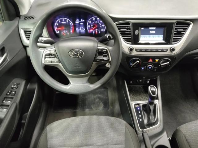 2021 Hyundai Complementos decorativos SE