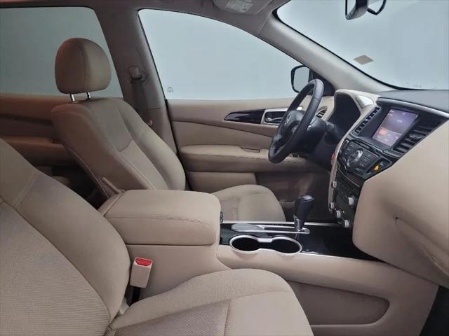 2017 Nissan Pathfinder SV