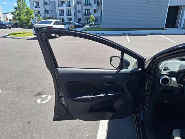 2021 Nissan Versa SV Xtronic CVT