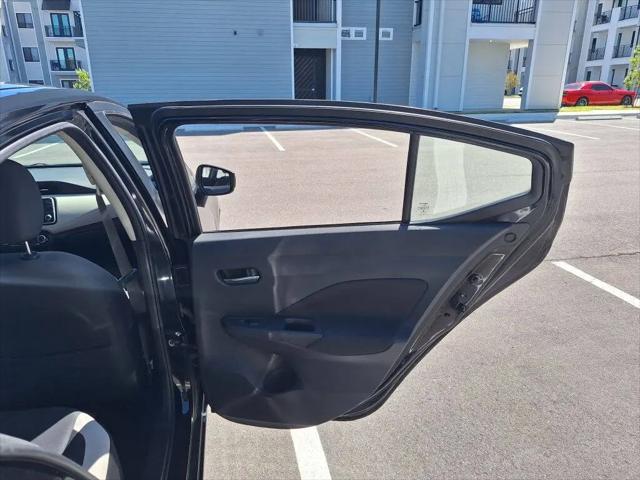 2021 Nissan Versa SV Xtronic CVT