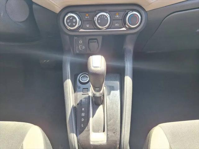 2021 Nissan Versa SV Xtronic CVT