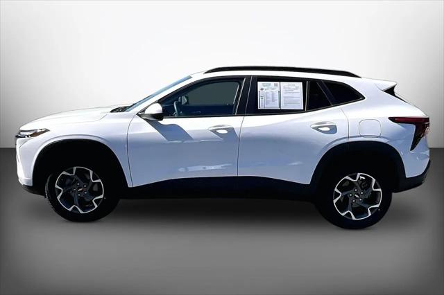 2025 Chevrolet Trax FWD LT