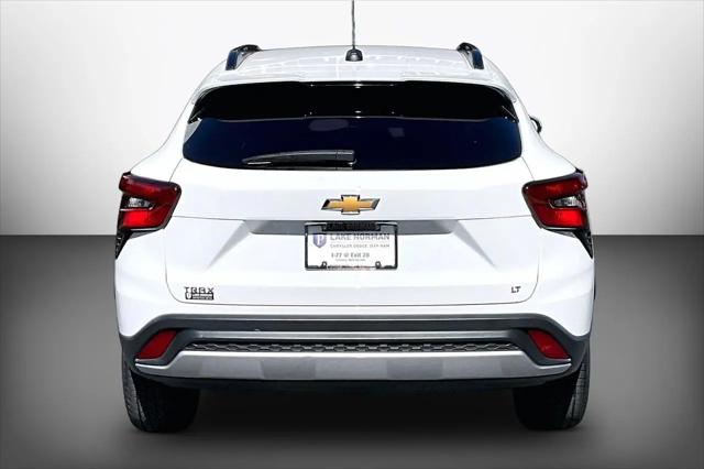 2025 Chevrolet Trax FWD LT