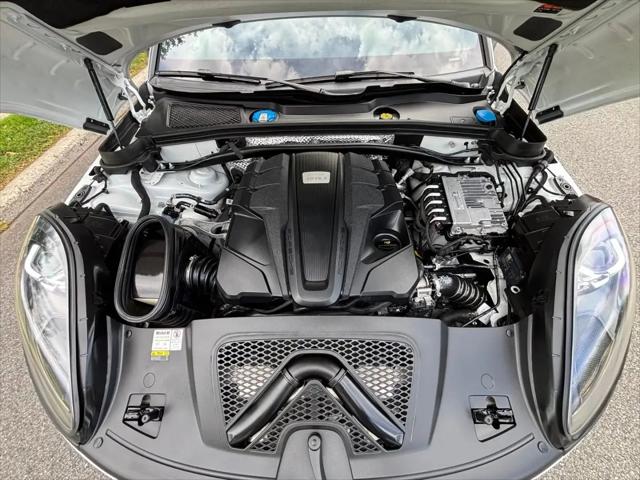 2021 Porsche Macan S