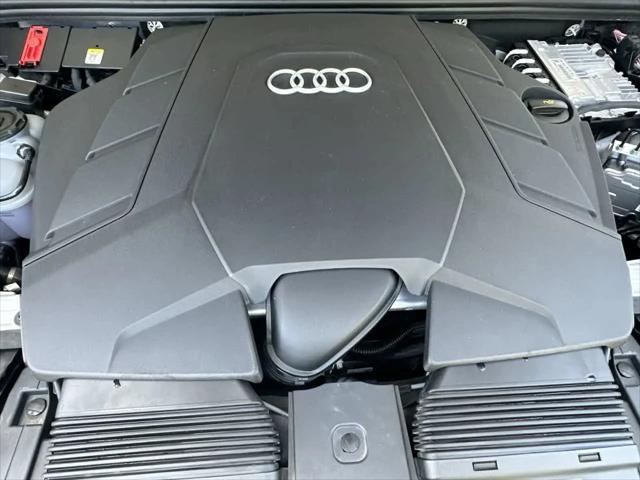2025 Audi Q8 Premium Plus 55 TFSI quattro