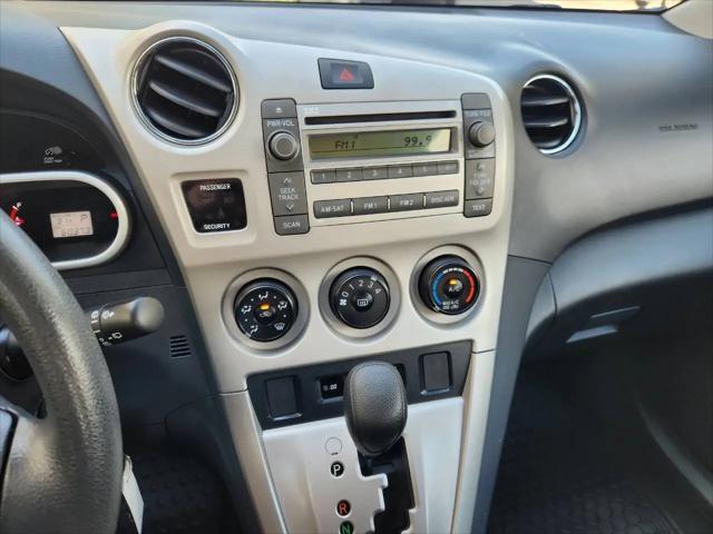 2009 Toyota Matrix Base