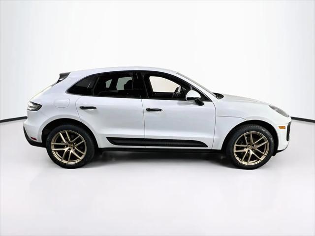 2022 Porsche Macan Macan