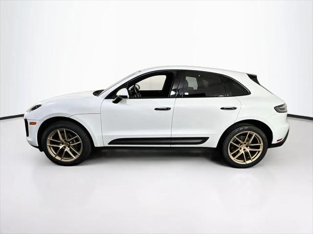 2022 Porsche Macan Macan