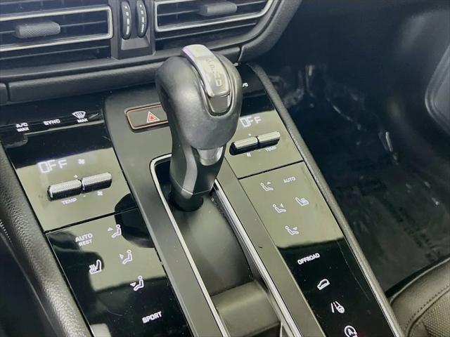 2022 Porsche Macan Macan