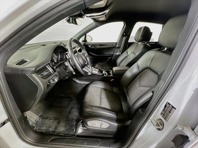 2022 Porsche Macan Macan