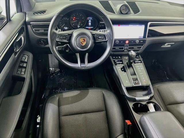 2022 Porsche Macan Macan