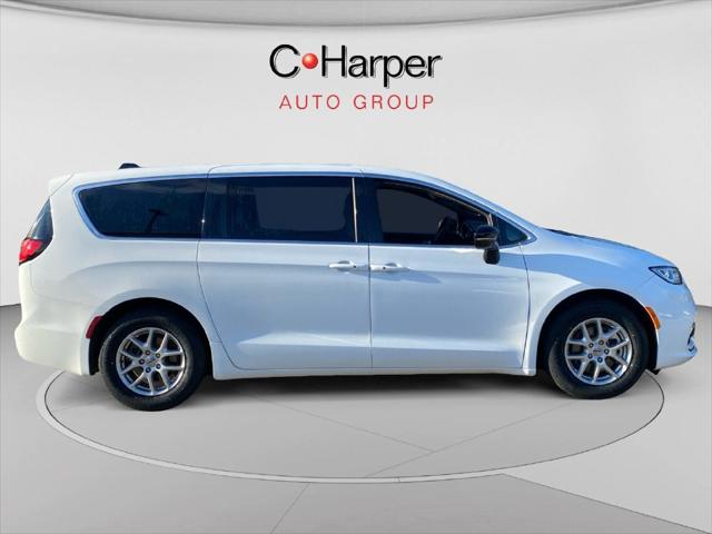 2025 Chrysler Pacifica Select 2025 Chrysler Pacifica Select