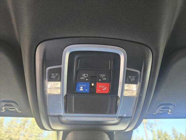 2024 Ram 1500 Laramie Crew Cab 4x4 57 Box