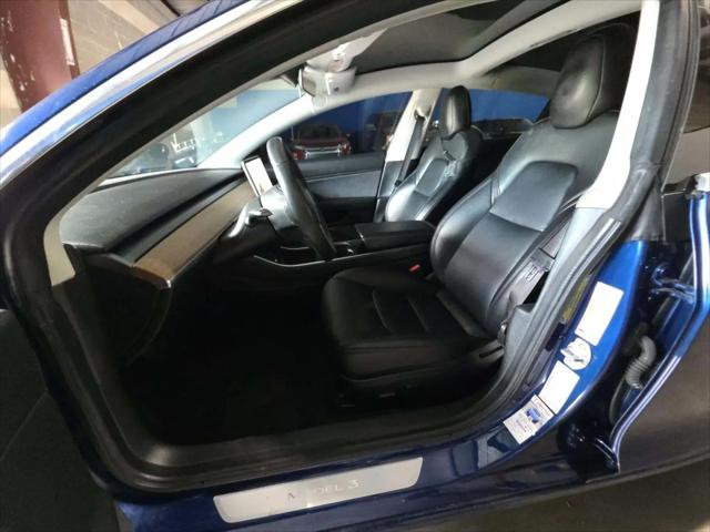2019 Tesla Model 3 Mid Range