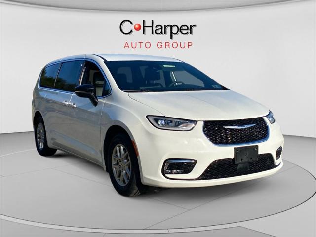 2025 Chrysler Pacifica Select 2025 Chrysler Pacifica Select