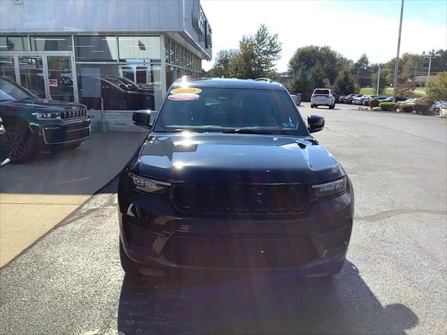 2025 Jeep Grand Cherokee Altitude 4x4 2025 Jeep Grand Cherokee Altitude 4x4