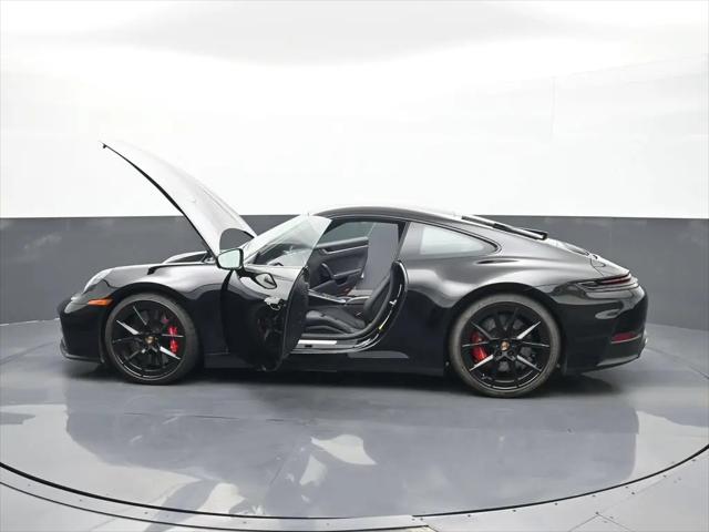 2026 Porsche 911 Carrera 4S