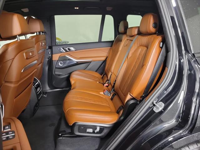 2027 BMW X7 M60i