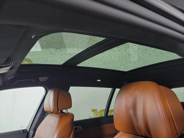 2027 BMW X7 M60i