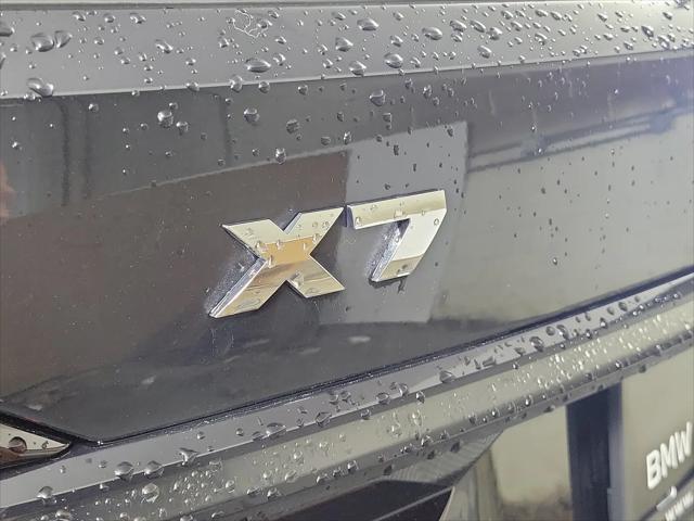 2027 BMW X7 M60i