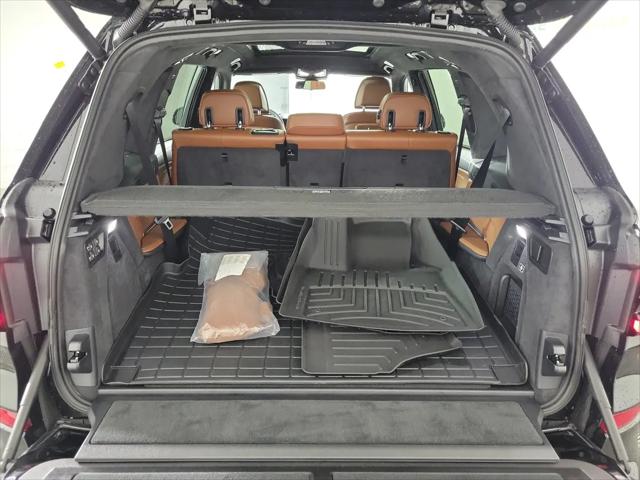 2027 BMW X7 M60i