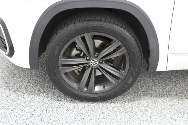 2021 Volkswagen Atlas SE with Technology R-Line