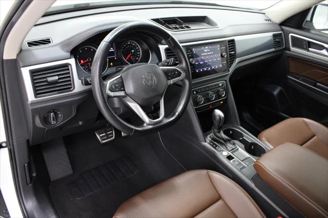 2021 Volkswagen Atlas SE with Technology R-Line
