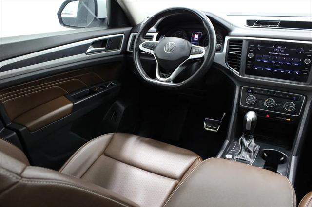 2021 Volkswagen Atlas SE with Technology R-Line
