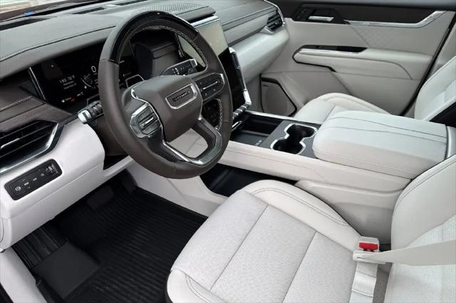 2027 GMC Acadia AWD Denali