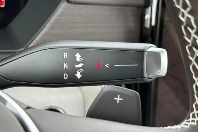 2027 GMC Acadia AWD Denali