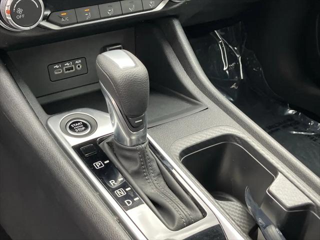 2023 Nissan Sentra SV Xtronic CVT