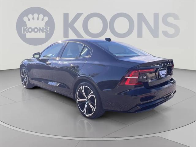 2024 Volvo S60 B5 Plus Dark Theme
