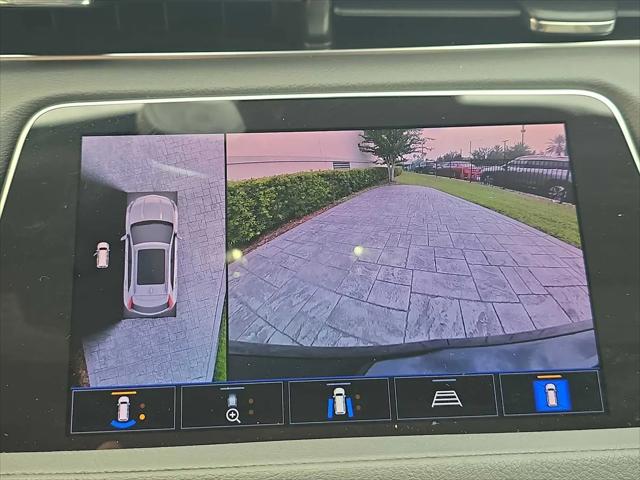 2021 Cadillac XT4 AWD Premium Luxury