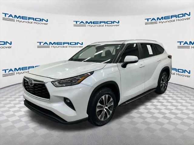 2023 Toyota Highlander XLE for sale in Hoover, AL
