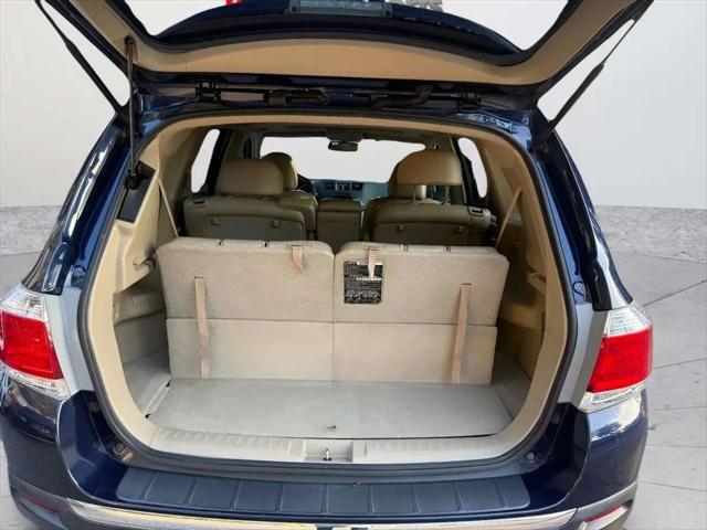 2012 Toyota Highlander SE