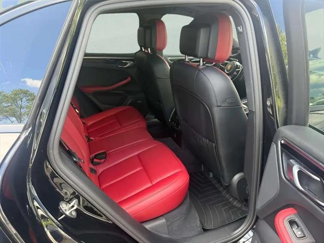 2020 Porsche Macan Macan