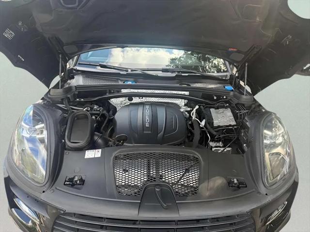 2020 Porsche Macan Macan