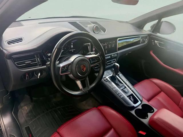 2020 Porsche Macan Macan