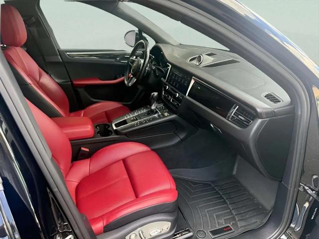 2020 Porsche Macan Macan