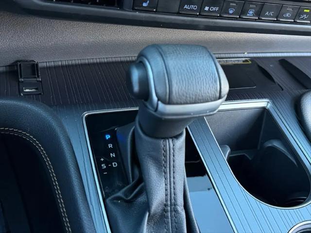 2024 Toyota Sienna Woodland Edition