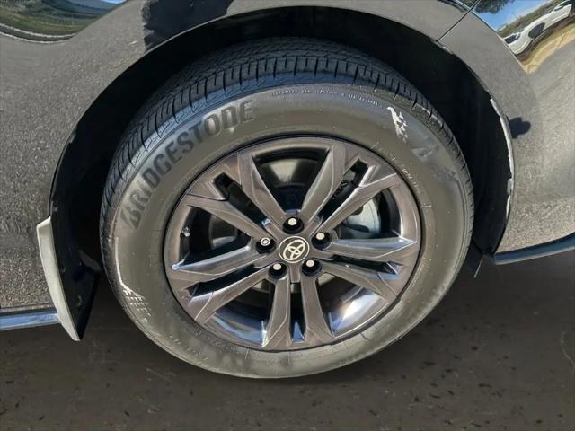 2024 Toyota Sienna Woodland Edition